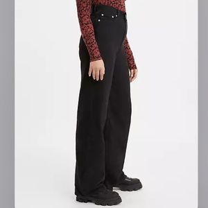 Levi’s High Loose Women’s Jeans (28Wx 33L)